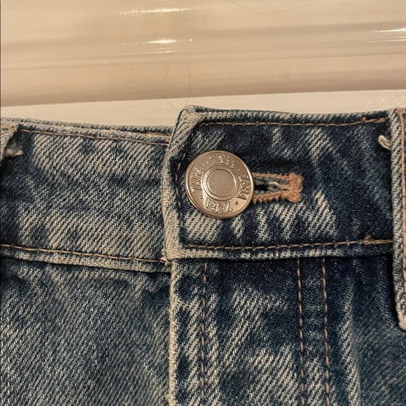 Zara High Rise Jean Shorts - Picture 3 of 8